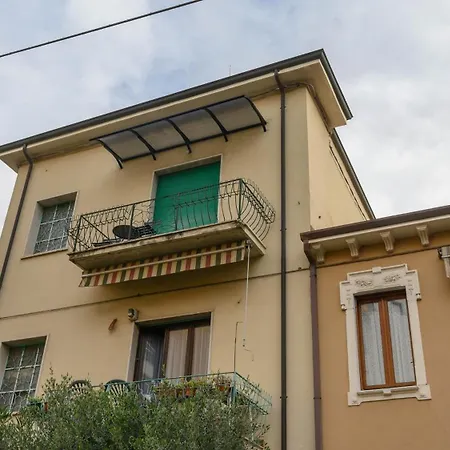 Bed and Breakfast Attico Vintage Colette 4*
